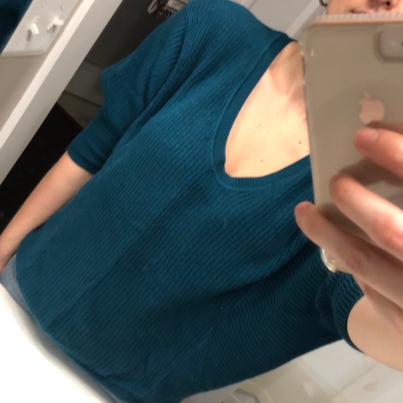 Teal short sleeve domain sweater - Picture 2 of 5